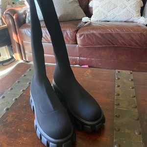 CHUNKY KNIT THIGH HIGH BOOT